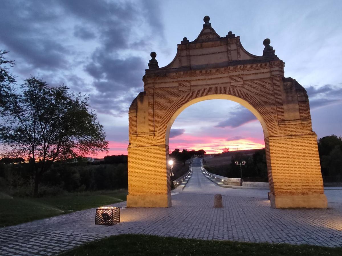 Alojamiento Turistico Carvi Arévalo المظهر الخارجي الصورة